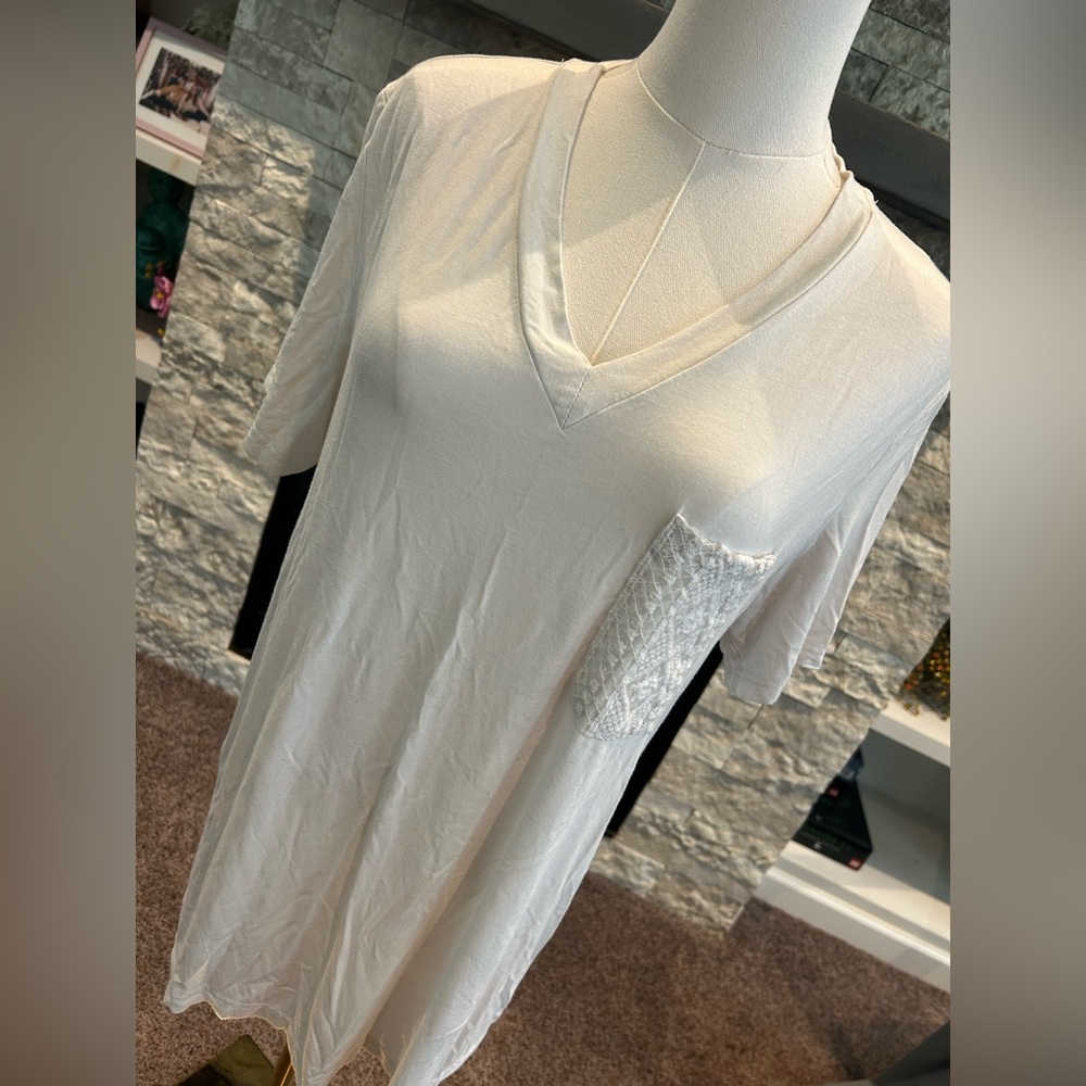 POL Silky White Pocket Tee